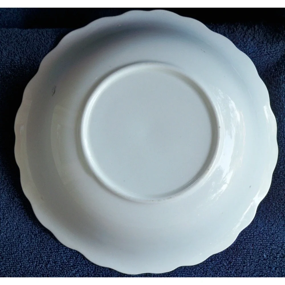 Vintage Scalloped Edge Round Ceramic Serving/Vegetable Bowl Gold Trim‎ Flowers